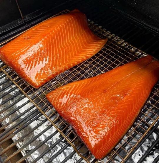 Smoked Salmon Fillets – Alaskan Snacks